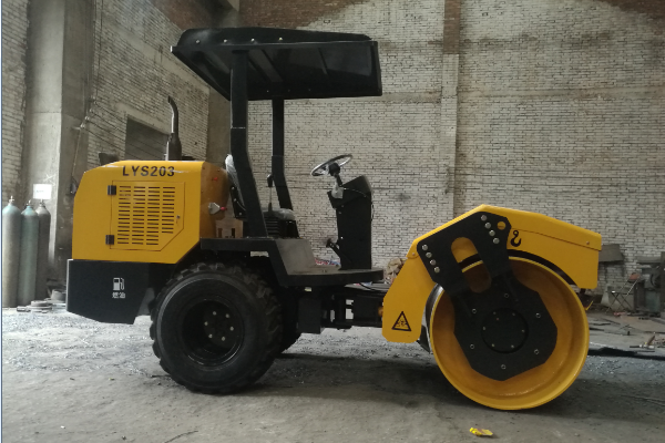 3噸<a target='_blank'>壓路機</a> 3噸<a target='_blank'>壓路機</a>